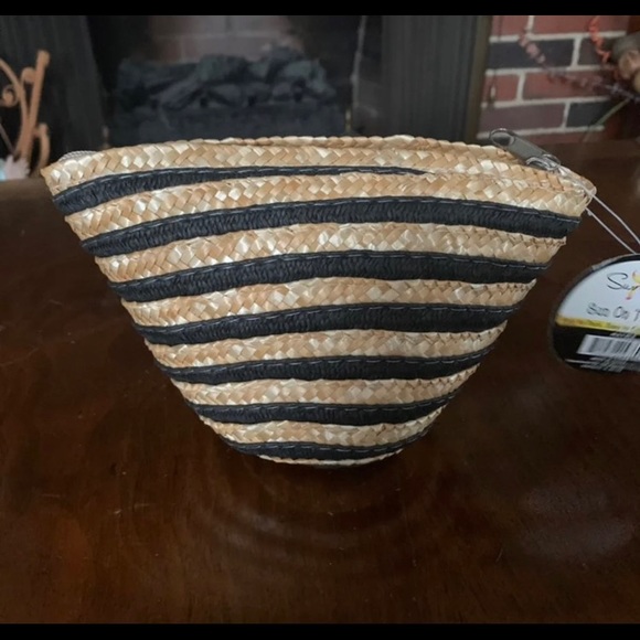 Sun Lily Foldable Black Hat in a Tan & Black Straw Flower Clutch Purse NWT - Picture 4 of 5